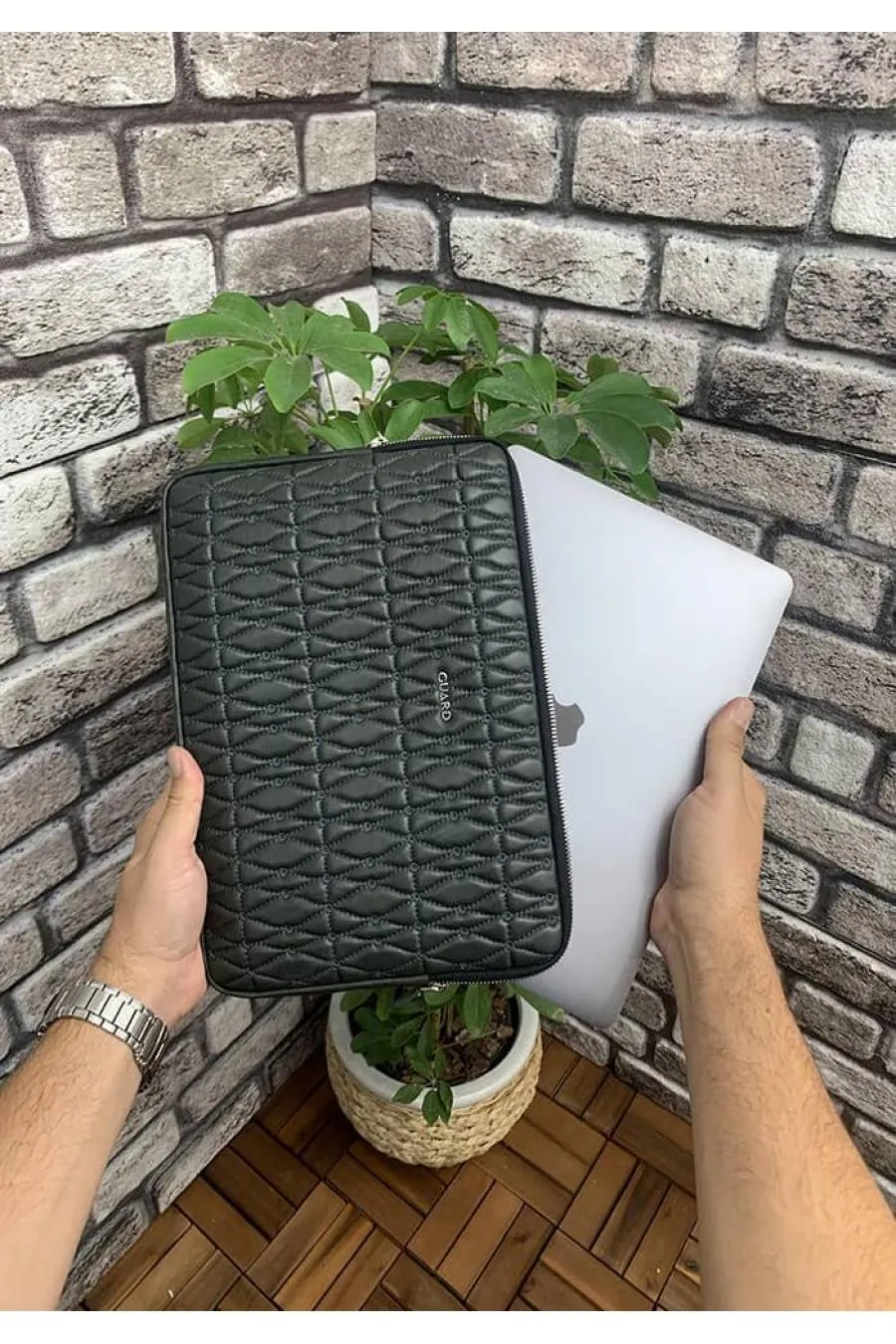 Nakış Desenli Yeşil Clutch Çanta