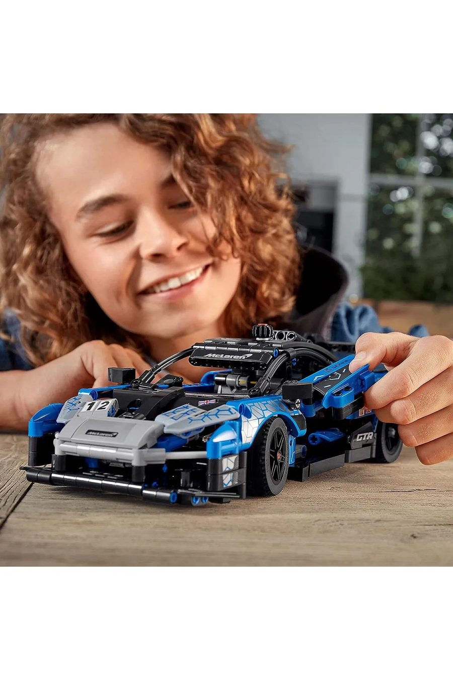 ® Technic McLaren Senna GTR™ 42123 - Yetişkinler İçin Koleksiyonluk Model Yapım Seti (830 Parça)